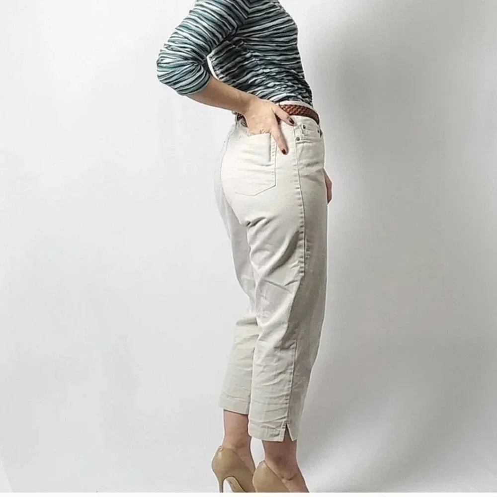 Lauren Jean Company Khaki Cropped Pants - 10